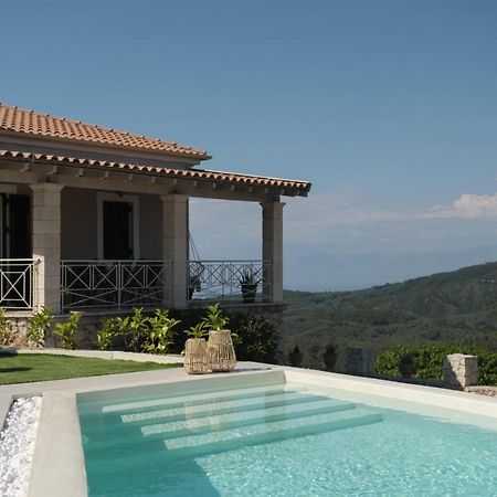 Villa Koukoutsa House With Swimming Pool Corfu Sokraki à Sokrákion Extérieur photo